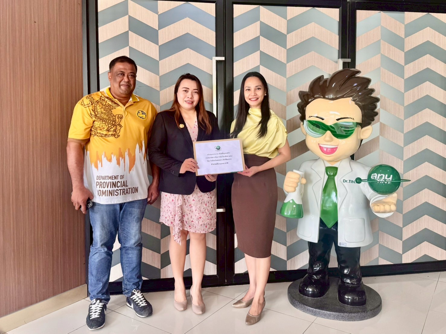 TINT visits covid hospital center